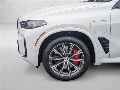 New 2026 BMW X5 xDrive50e w/ M Sport Package image 10