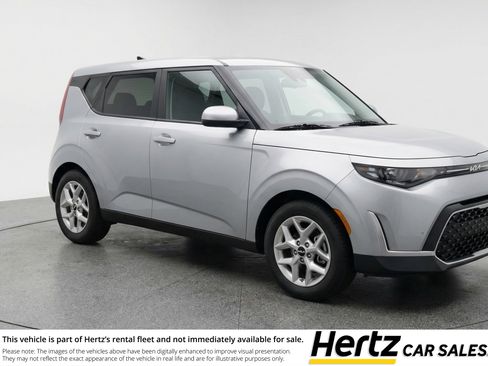 Used 2025 Kia Soul LX w/ LX Technology Package image 1