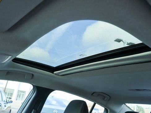 New 2026 Nissan Sentra SV image 9