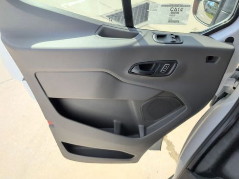 New 2025 Ford Transit 250 Low Roof image 25
