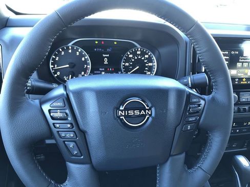 New 2026 Nissan Frontier SV w/ SV Convenience Package AWD/4WD image 23