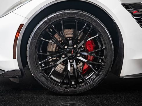 Used 2016 Chevrolet Corvette Z06 image 13