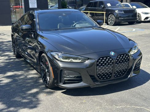 Used 2023 BMW 430i Coupe w/ M Sport Package RWD image 6