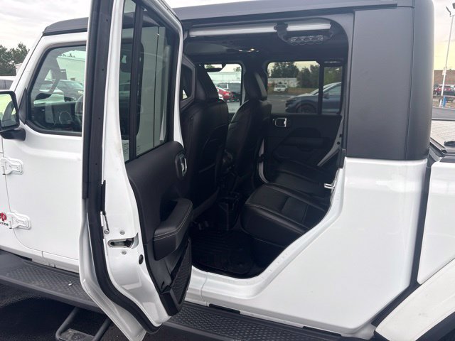 Used 2022 Jeep Gladiator Overland w/ Popular Equipment Package AWD/4WD image 6