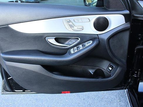 Used 2020 Mercedes-Benz C 300 Sedan image 8