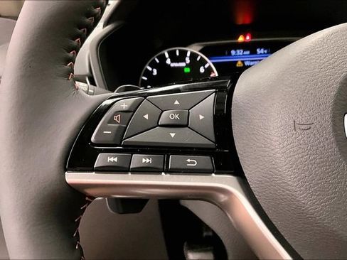 New 2026 Nissan Altima 2.5 SR w/ SR Premium Package FWD image 23