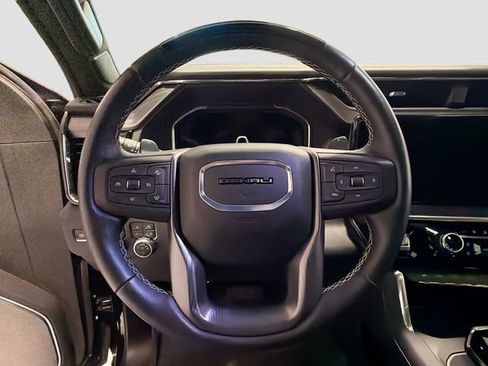 Used 2024 GMC Sierra 1500 Denali Ultimate AWD/4WD image 11