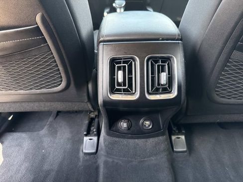 Used 2021 Kia Sorento LX FWD image 21