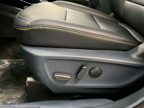 New 2026 Ford Maverick Lobo AWD/4WD image 19