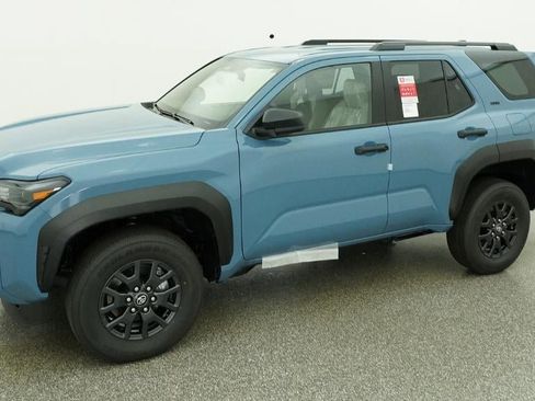 New 2026 Toyota 4Runner SR5 RWD image 2
