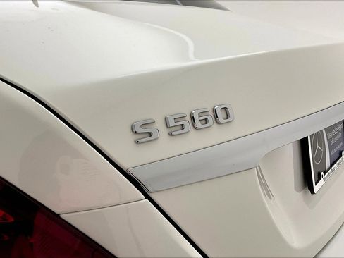 Used 2019 Mercedes-Benz S 560 4MATIC Sedan image 24