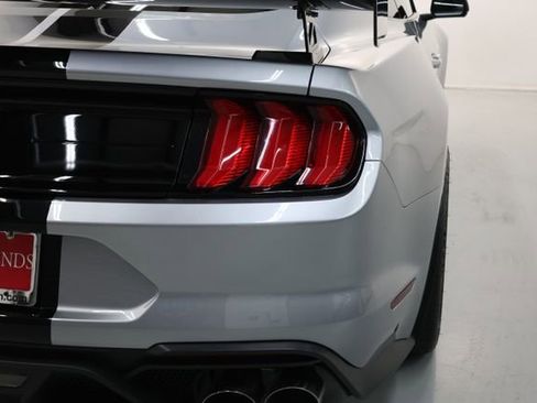 Used 2020 Ford Mustang Shelby GT500 w/ Carbon Fiber Track Pack RWD image 70