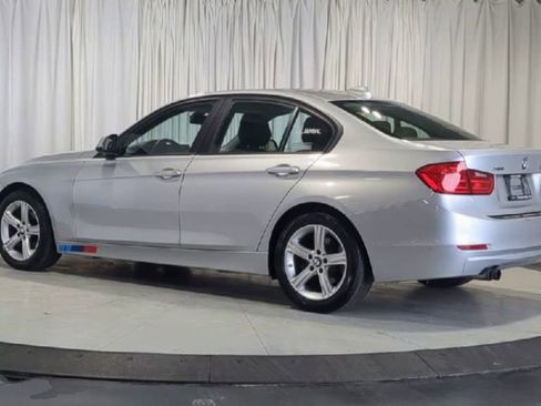 Used 2013 BMW 328i xDrive Sedan AWD/4WD image 8