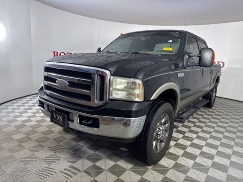 Used 2005 Ford F250 Lariat image 4