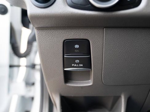 Used 2021 Ford Transit 350 XLT image 22