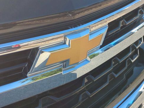 Used 2025 Chevrolet Silverado 1500 LT image 31