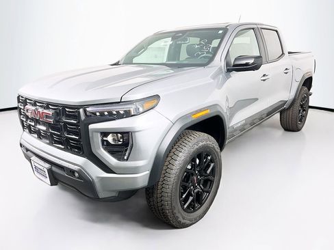 New 2026 GMC Canyon Elevation w/ Convenience Package image 3