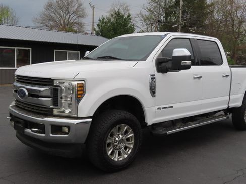 Used 2018 Ford F250 XLT w/ XLT Premium Package image 10