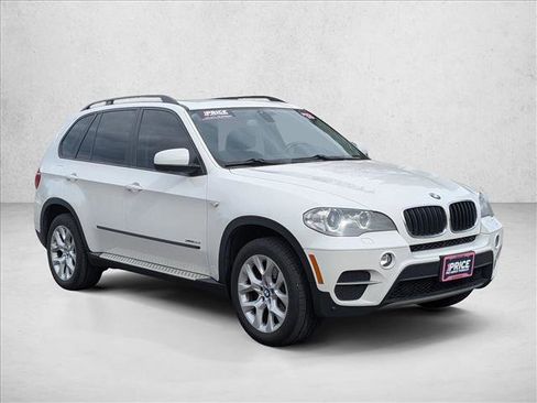 Used 2013 BMW X5 xDrive35i image 3
