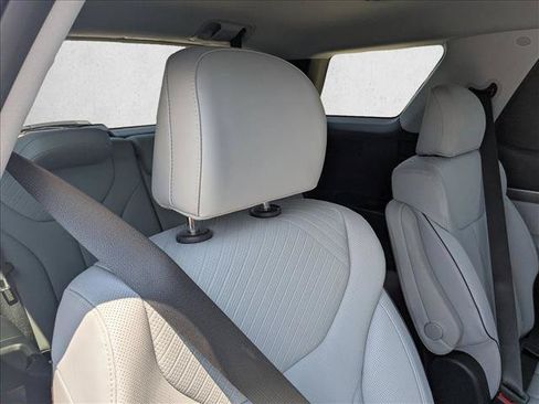 Used 2025 Hyundai Palisade SEL AWD/4WD image 18