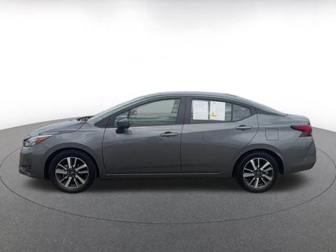 Used 2025 Nissan Versa SV FWD image 9