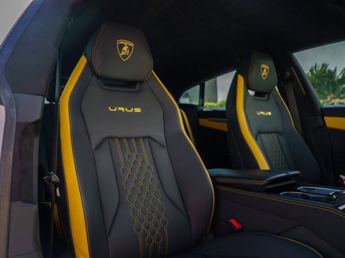 Used 2024 Lamborghini Urus S image 27
