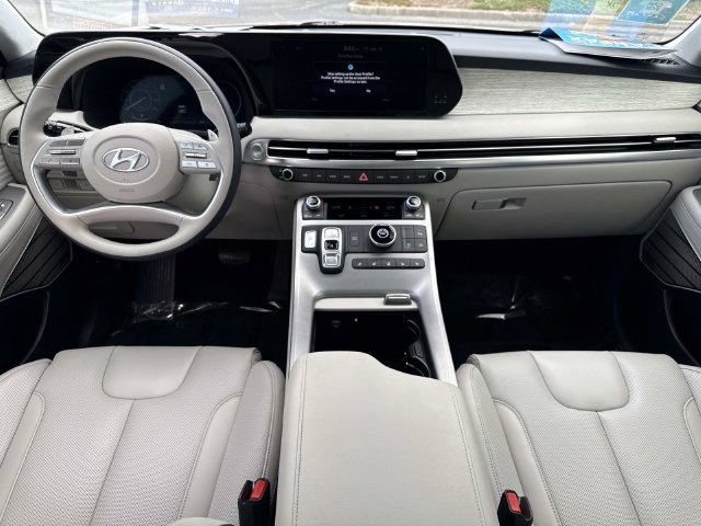 Used 2024 Hyundai Palisade Calligraphy FWD image 18