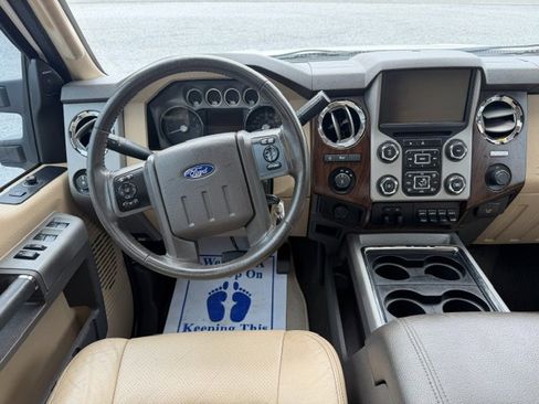 Used 2015 Ford F250 Lariat w/ FX4 Off-Road Package AWD/4WD image 12