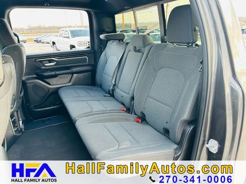 Used 2019 RAM 1500 Big Horn AWD/4WD image 15