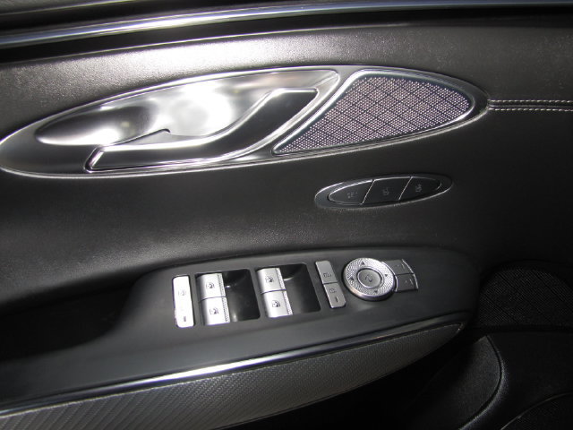 Used 2023 Genesis GV70 2.5T w/ Sport Prestige Package AWD/4WD image 34