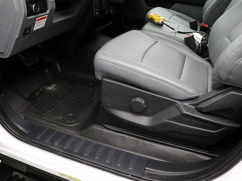 New 2025 Ford F450 XL w/ XL Chrome Package image 25