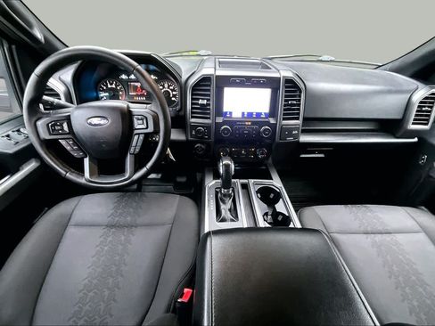Used 2020 Ford F150 XLT w/ Equipment Group 302A Luxury AWD/4WD image 14