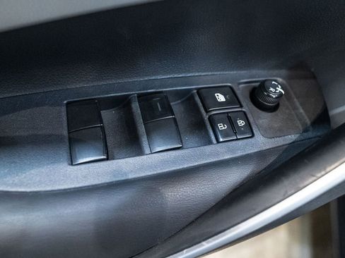 Used 2023 Toyota Corolla SE w/ Carpet Mat Package (TMS) image 20