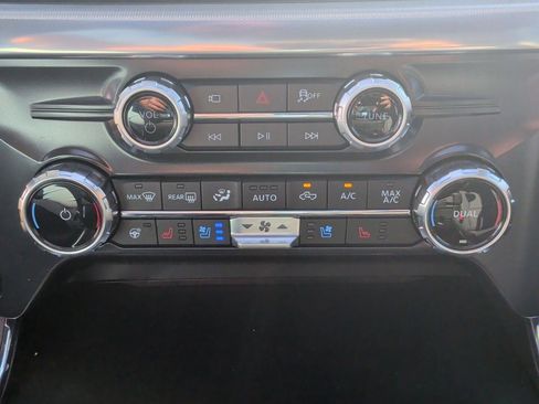 New 2026 Ford F150 Lariat w/ Equipment Group 501A Mid image 18