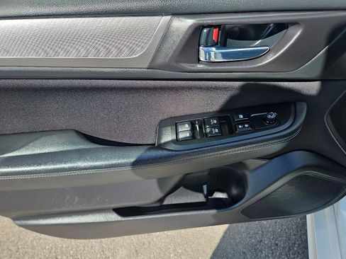 Used 2016 Subaru Legacy 2.5i Premium image 14