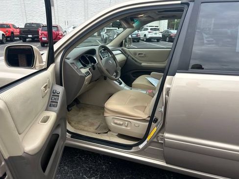 Used 2007 Toyota Highlander 4WD V6 w/ Extra Value Pkg #6 image 9