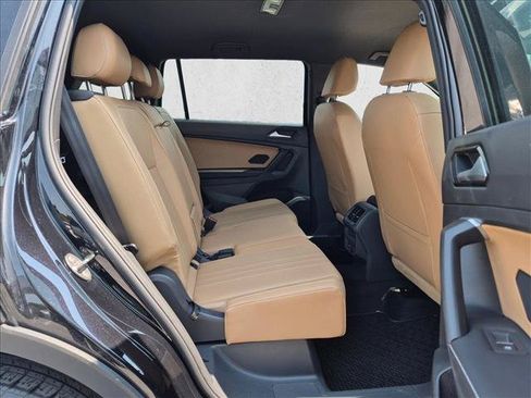 Used 2024 Volkswagen Tiguan SE w/ MDO Package, Three-Row FWD image 20