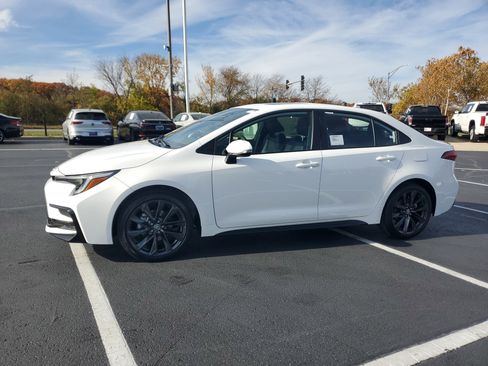 New 2026 Toyota Corolla XSE image 3