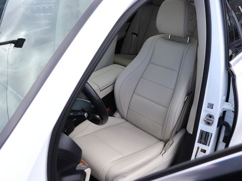 Used 2021 Mercedes-Benz GLE 350 4MATIC image 11