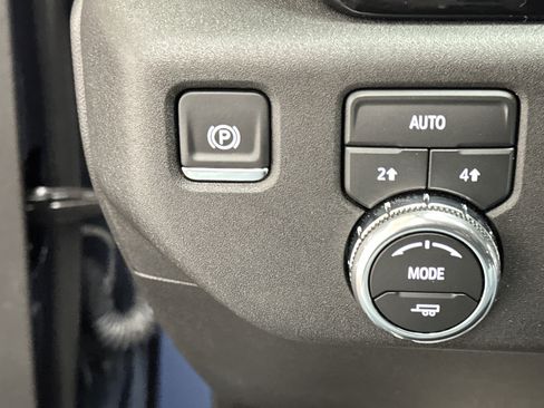 Used 2026 GMC Sierra 1500 Elevation w/ LPO, Elevation Black Package AWD/4WD image 38