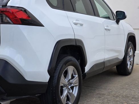 Used 2022 Toyota RAV4 XLE w/ Convenience Package image 38