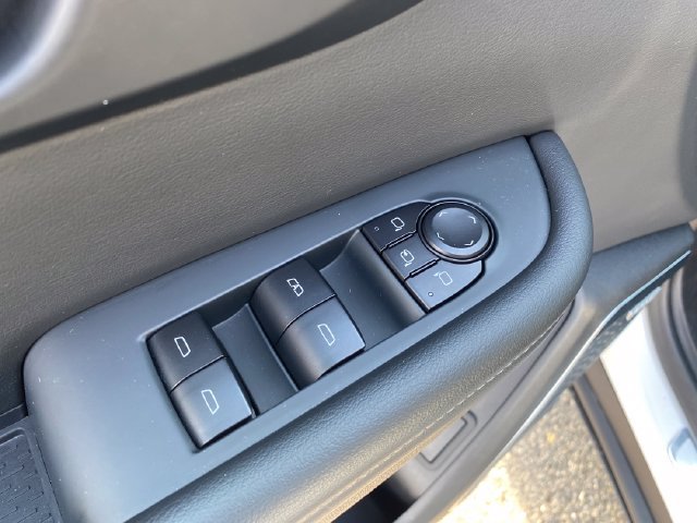 Certified 2025 Buick Enclave Preferred FWD image 18