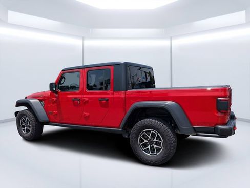 Used 2024 Jeep Gladiator Rubicon w/ Safety Group AWD/4WD image 5