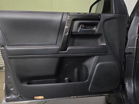 Used 2022 Toyota 4Runner TRD Off-Road Premium image 22
