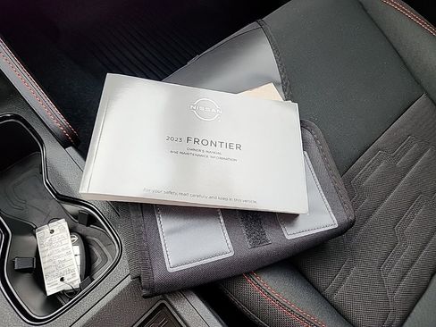 Used 2023 Nissan Frontier PRO-4X w/ Pro Convenience Package image 20