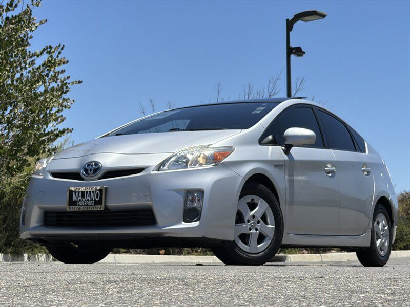 Used 2011 Toyota Prius Four w/ Solar Roof Pkg FWD image 1