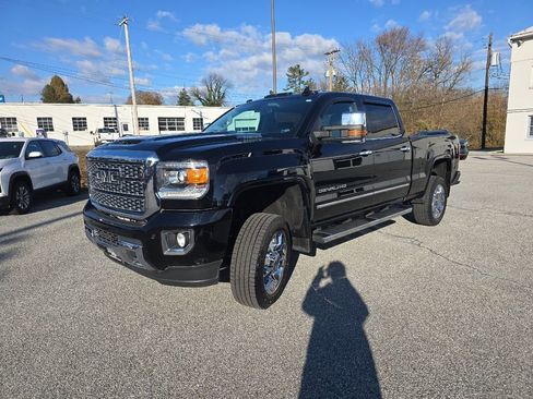 Used 2018 GMC Sierra 2500 Denali image 7