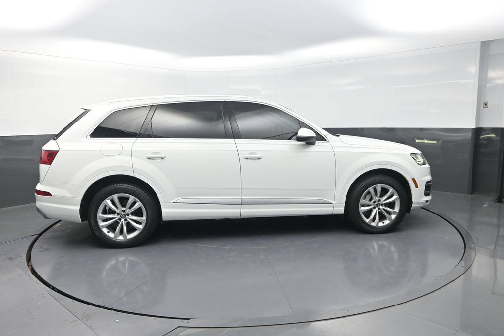 Used 2019 Audi Q7 3.0T Premium Plus AWD/4WD image 12