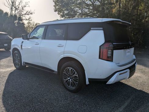 New 2026 Nissan Armada SL w/ Captain's Chari Seat Package RWD image 6