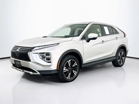 Used 2024 Mitsubishi Eclipse Cross SE AWD/4WD image 3